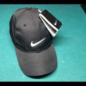 Nike Women’s Adjustable Golf Cap Dri-Fit Black NWT